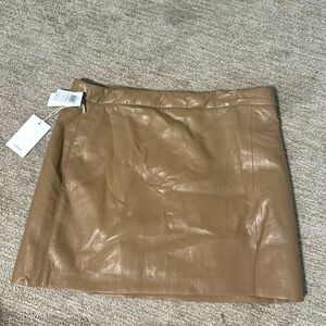 Aritzia faux leather skirt